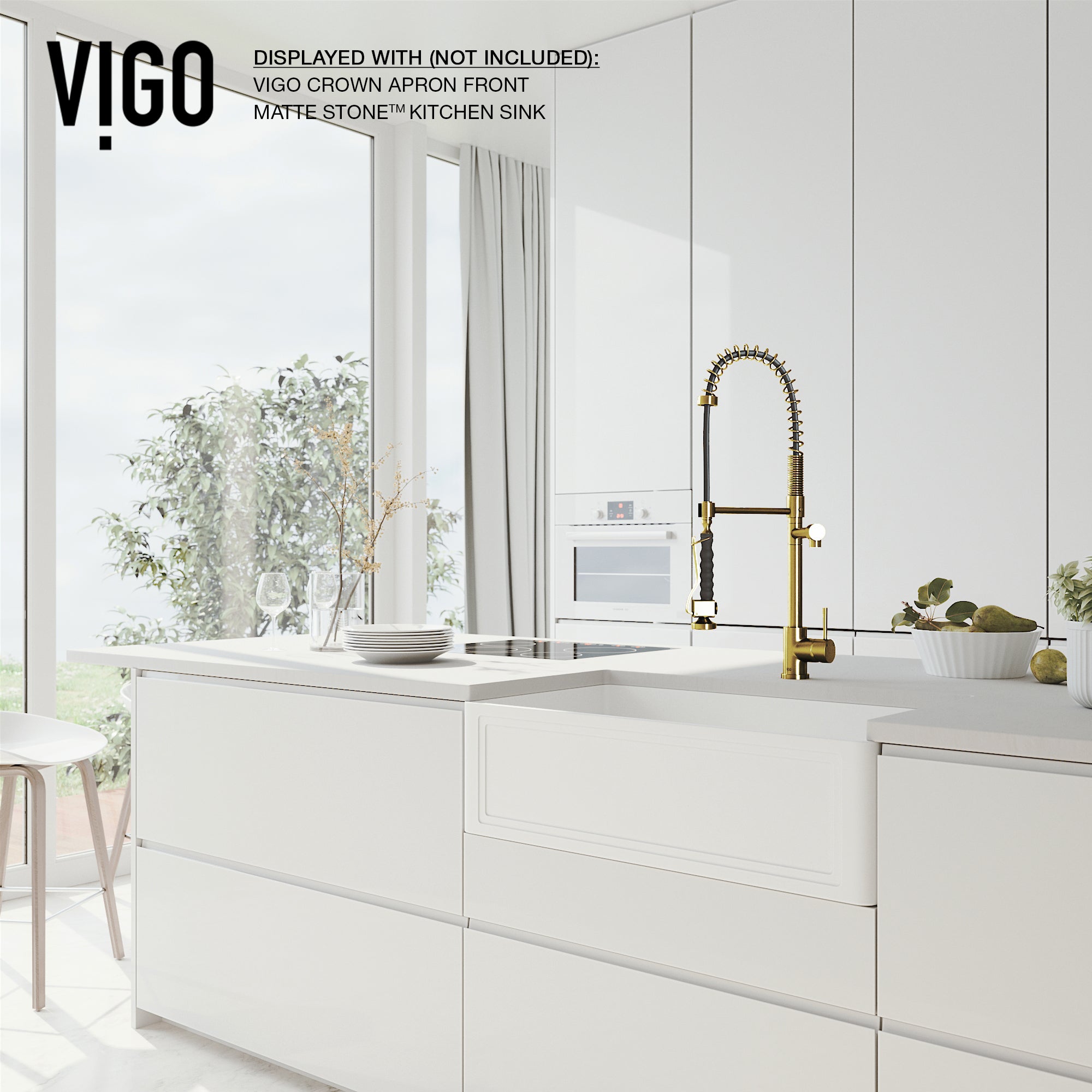 VIGO Zurich 27" H Single Handle Pull-Down Sprayer Kitchen Faucet, Matte Brushed Gold, Without Extras