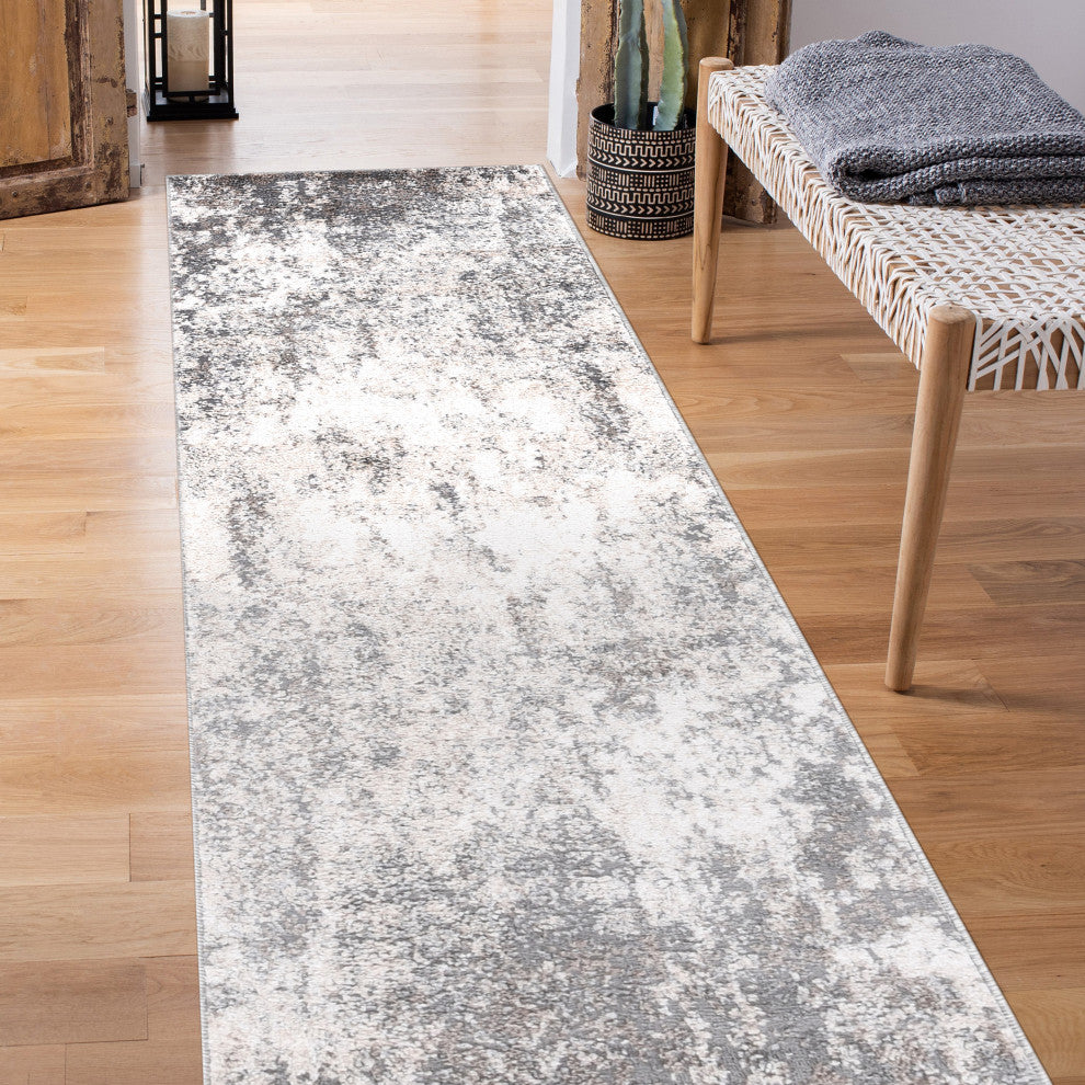 Yasmin Acy Runner, Gray, 2'6" x 8', Abstract