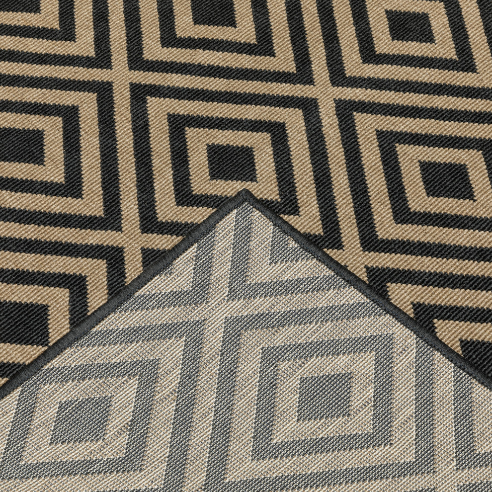 Martinique Dimond Lattice Black/ Tan Indoor/Outdoor Area Rug, 3'7"x5'6"