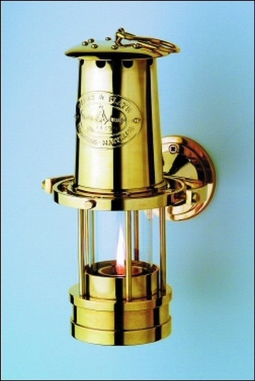 Weems and Plath Yacht Lamp