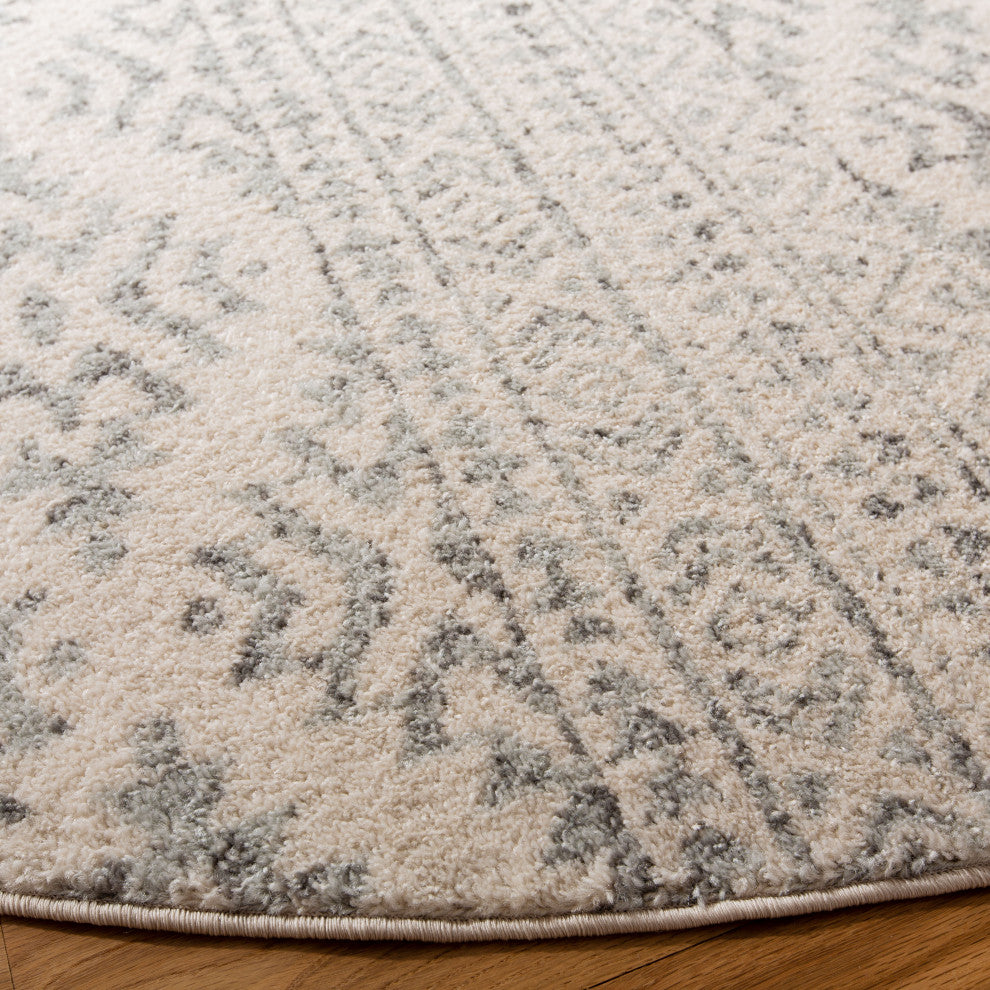Safavieh Tulum Tul272A Southwestern Rug, Ivory and Gray, 5'3"x7'6"