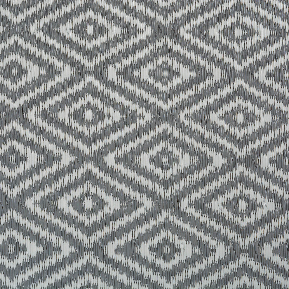 DII Gray Diamond Outdoor Rug