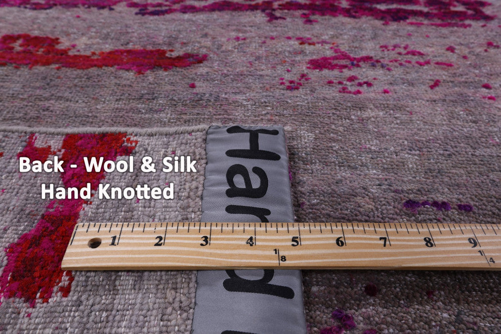 7' 11" X 10' 0" Abstract Wool and Silk Handmade Rug Q9042