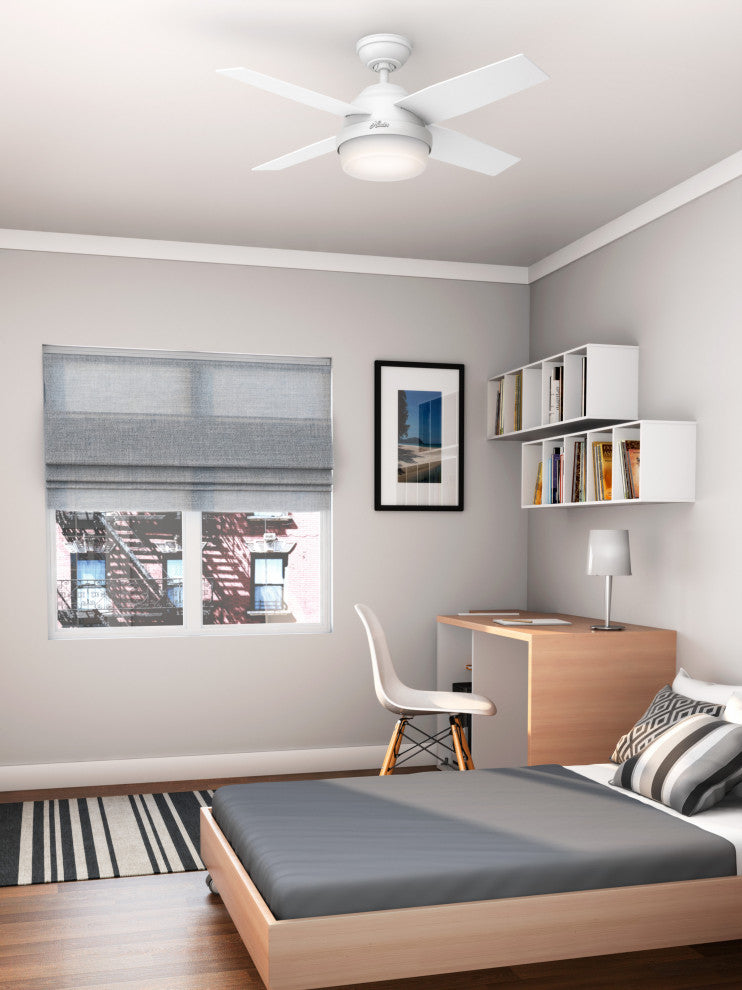 Hunter Fan Company 44" Dempsey Fresh White Ceiling Fan With Light/Remote