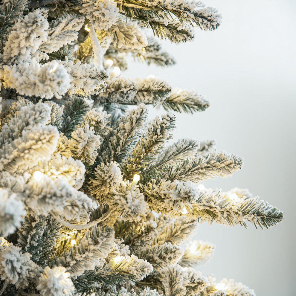 10' Pre-Lit Artificial Christmas Tree
