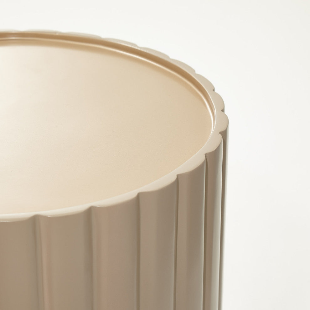 Malibu Crest Round Chairside Table - Chardonnay