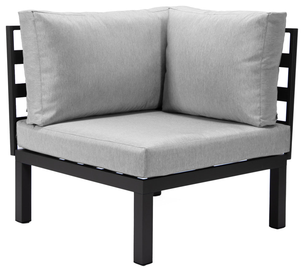 LeisureMod Hamilton 7-Piece Patio Sectional Set With Fire Pit Table, Light Gray