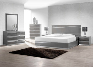 Leon Gray With Silver Base Platform Bed, Cal King