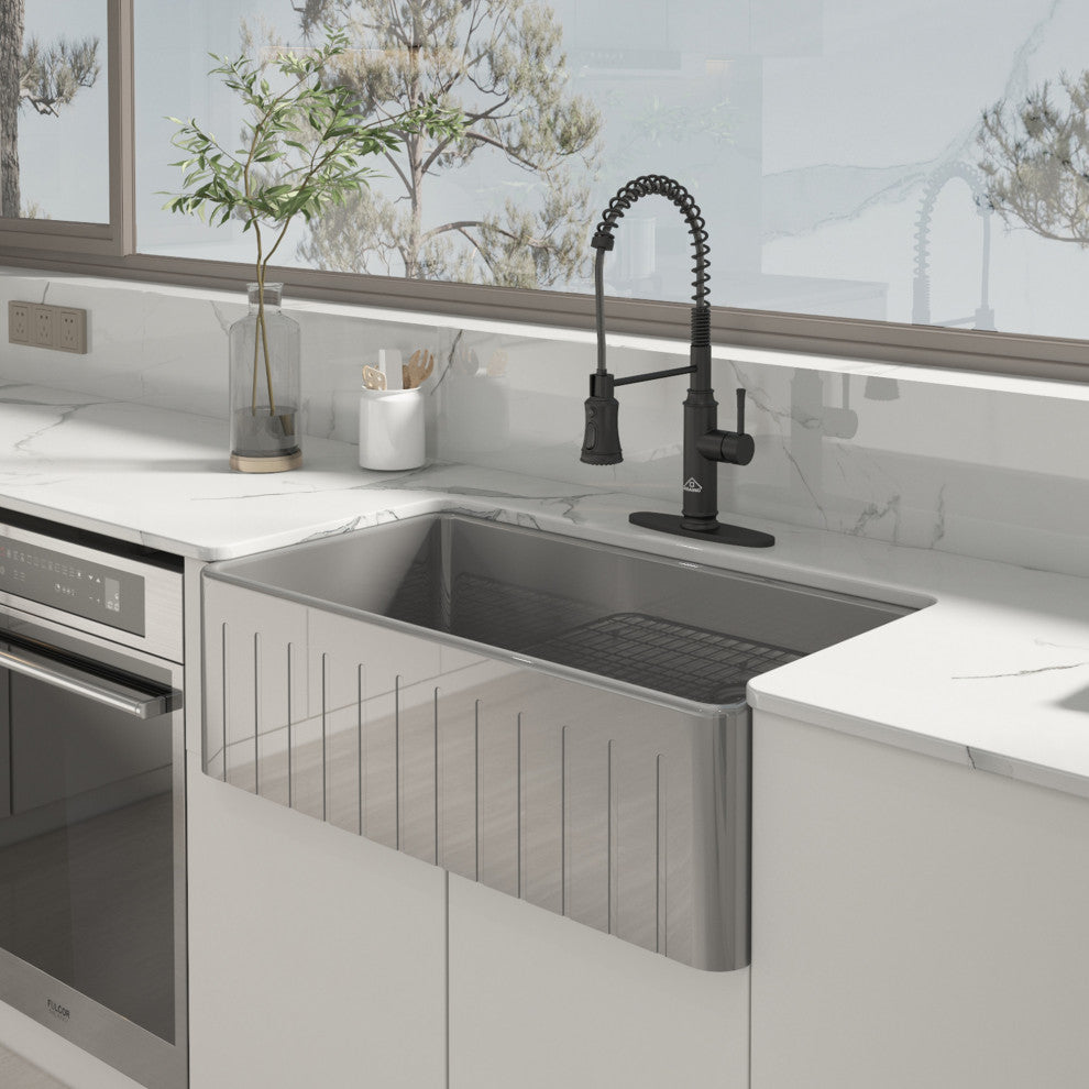 33in Single Bowl Fireclay Farmhouse Apron Kitchen Sink with Grid and Drainer, Matte Gray