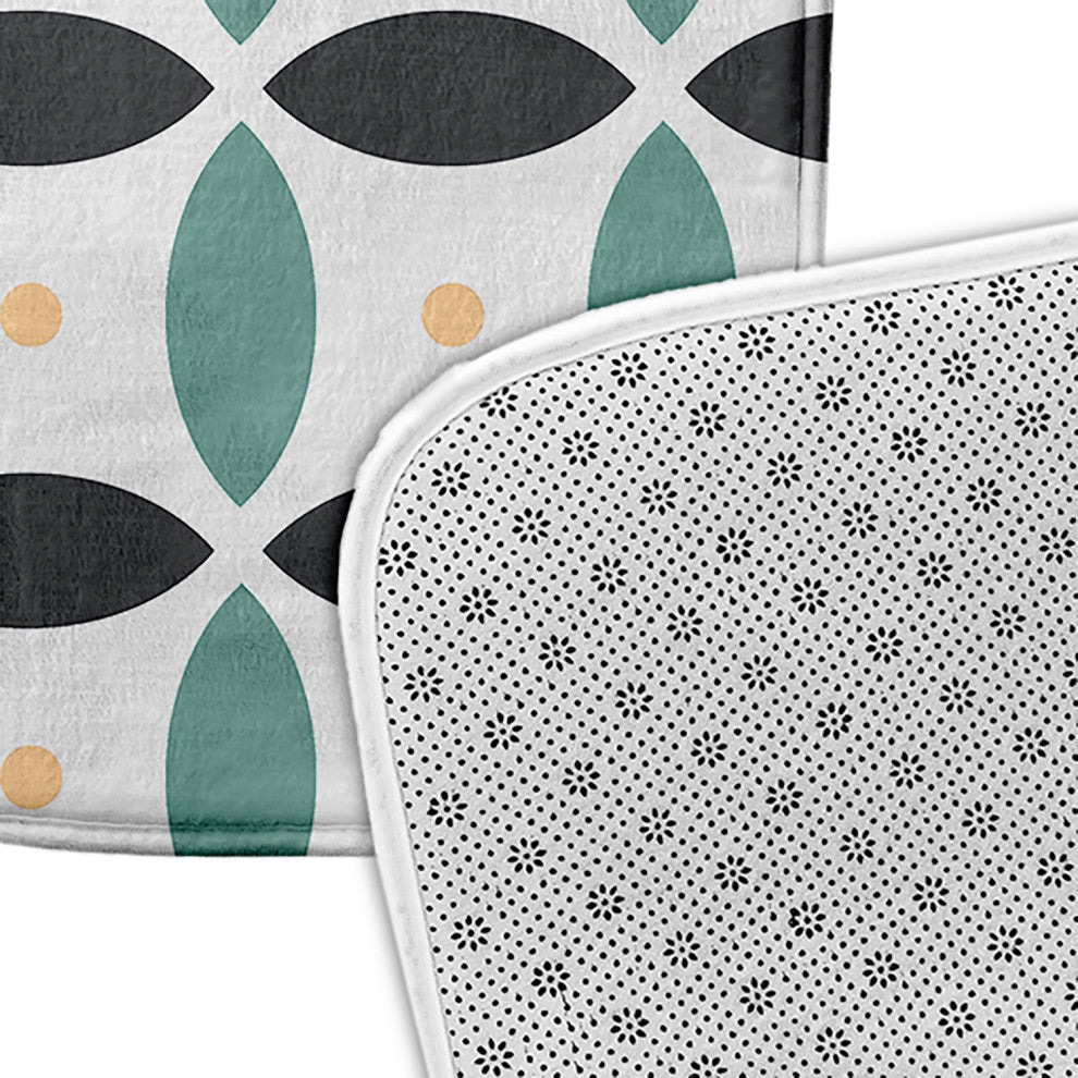 34" x 21" Geometric Bathmat, Pepper