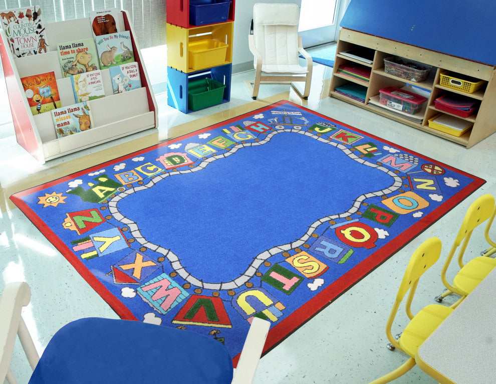 Kid Essentials Rug, Reading Train, 5''4"x7''8"