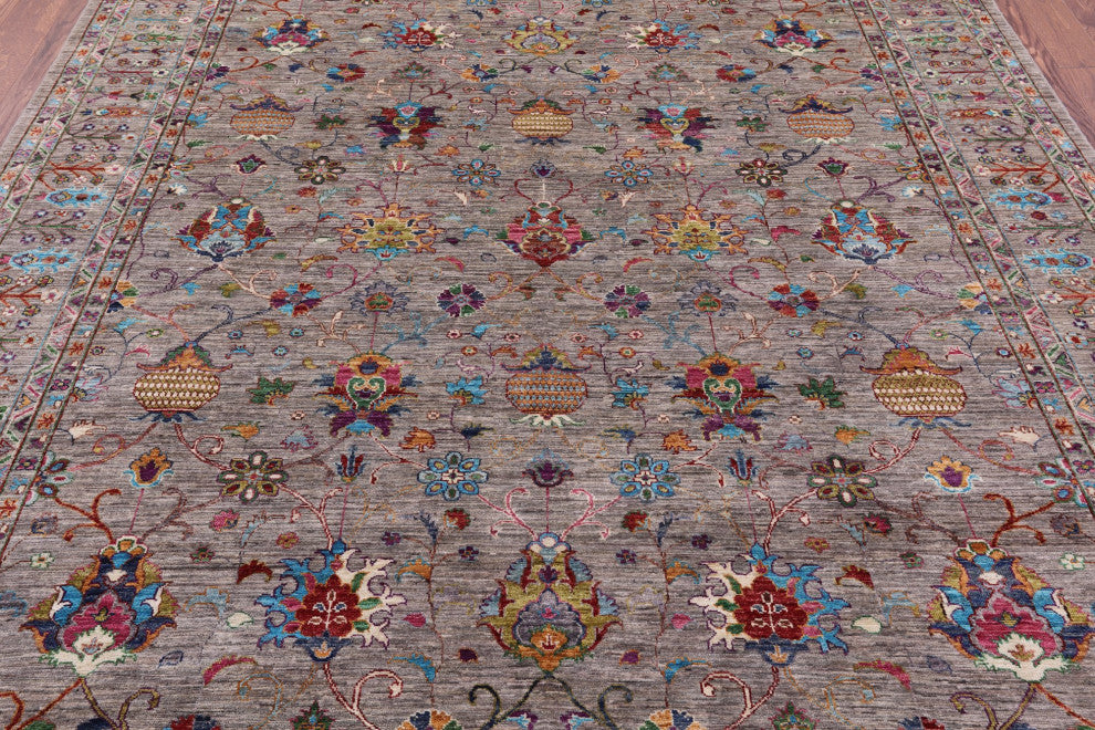 8' 0" X 9' 4" Persian Tabriz Hand-Knotted Rug Q9824