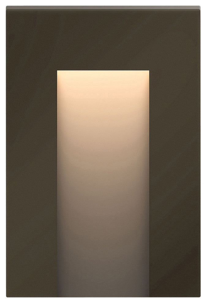 Hinkley Taper Landscape Light, Bronze, Vertical Deck Sconce