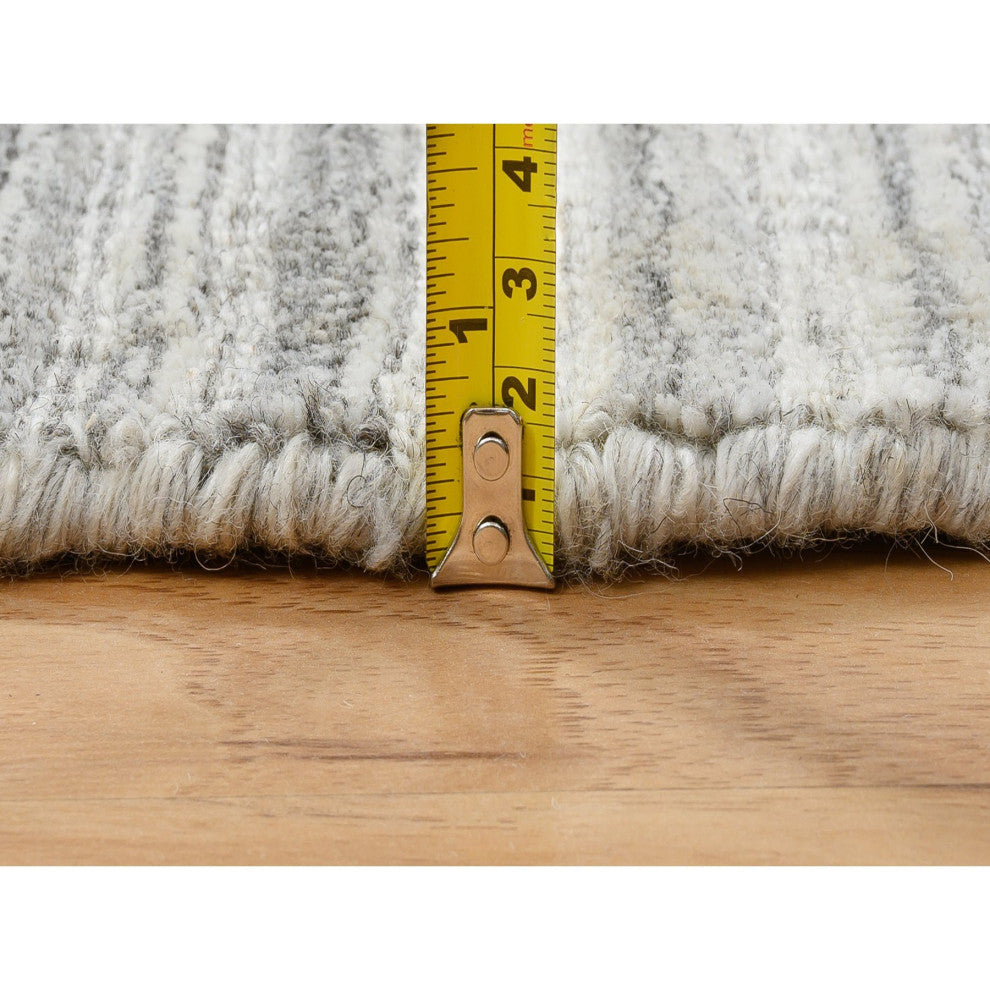 Gray, Hand Loomed, Undyed Natural Wool Modern Design Round Rug, 6'0"x6'0"