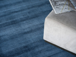 Martelli Modern Handloomed Silky Nylon Navy Area Rug, 2'x3'