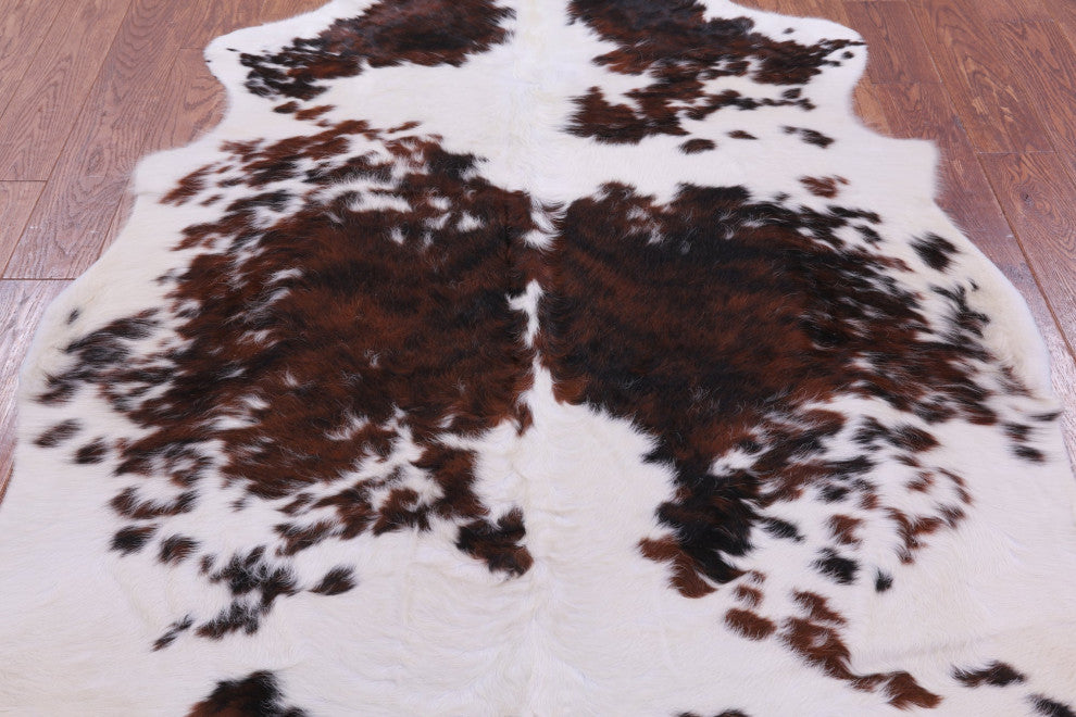 6' 7" X 5' 8" Natural Cowhide Rug C1562