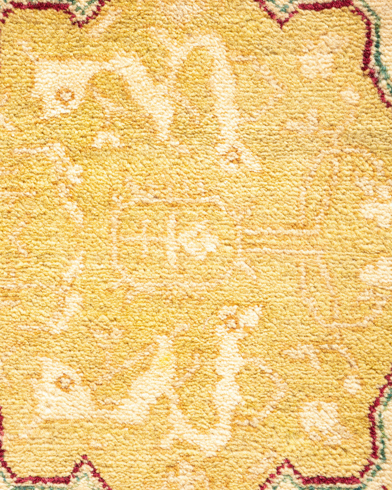 Avery, One-of-a-Kind Hand-Knotted Area Rug Ivory, 6'1"x9'4"