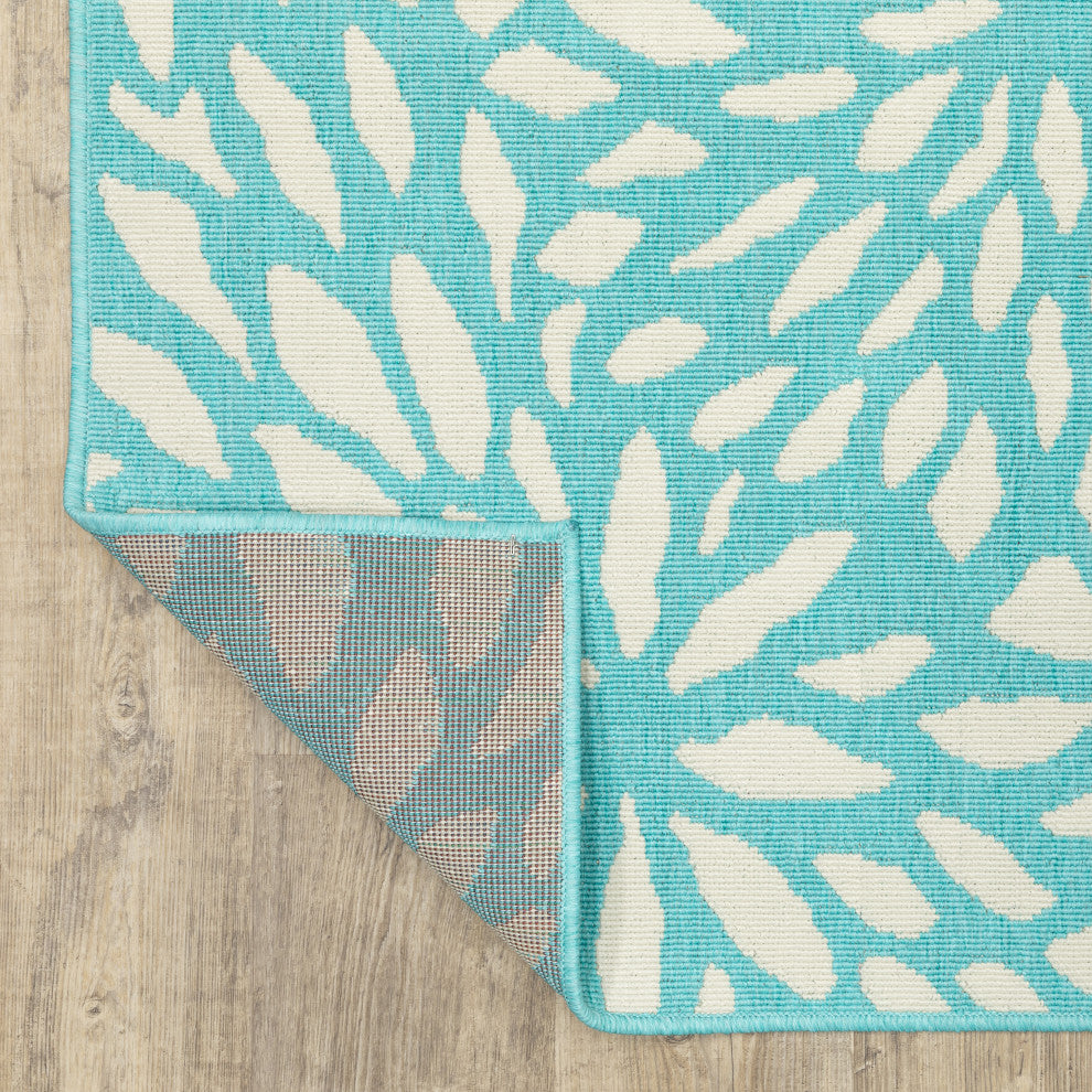 Madelina Floral Blue and Ivory Indoor or Outdoor Area Rug, 8'6"x13'