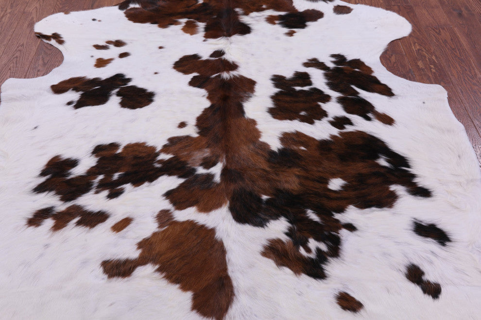 6' 10" X 6' 7" Natural Cowhide Rug C1783