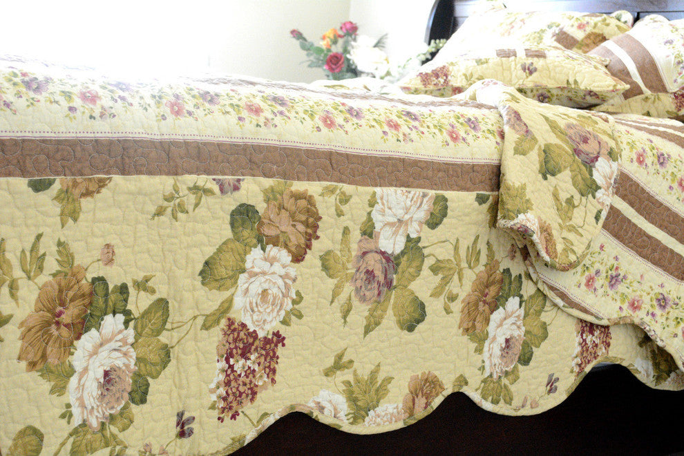 Rose Garden Reversible Quilt Set, Queen