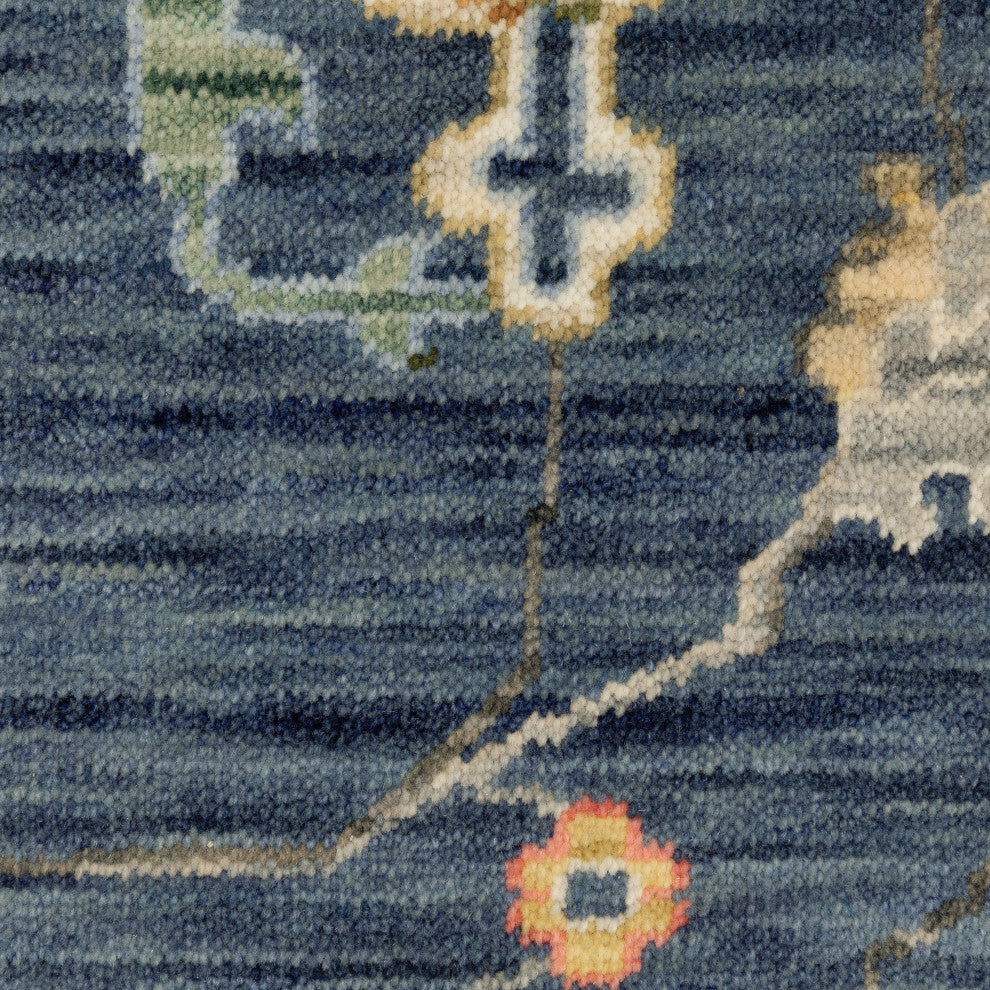 Leoness Vintage Traditional Blue/ Multi Area Rug, 3'3" x 5'