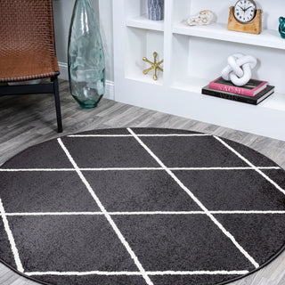 Cole Minimalist Diamond Trellis Black/White 5' Round Area Rug