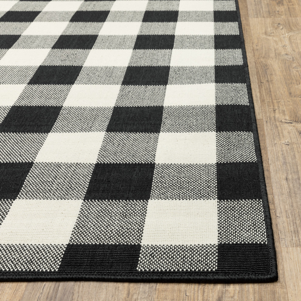 Oriental Weavers Marina Black/ Ivory Geometric Indoor/Outdoor Rug 7'10"X10'10"
