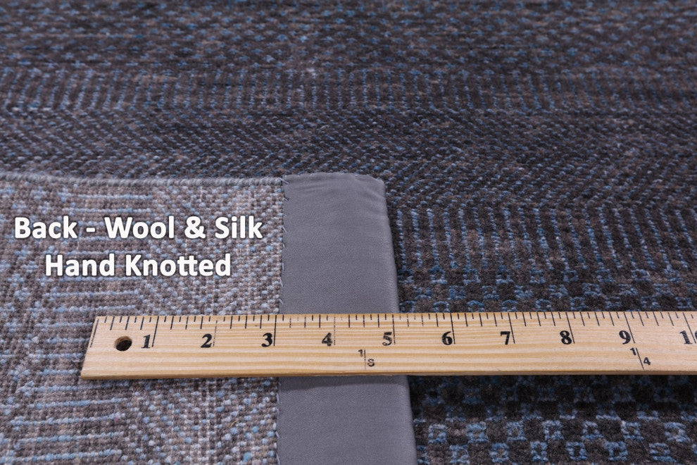 6' 0" X 8' 8" Savannah Grass Hand Knotted Wool and Silk Rug Q11404