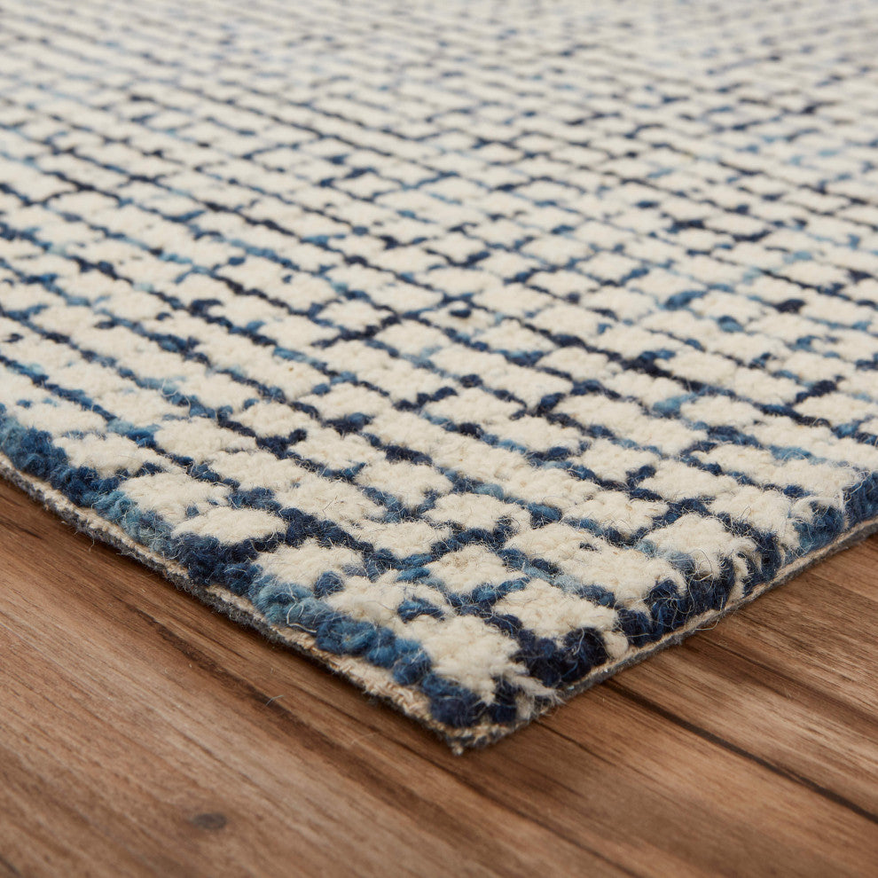 5" x 8" Navy and Ivory Grids Area Rug