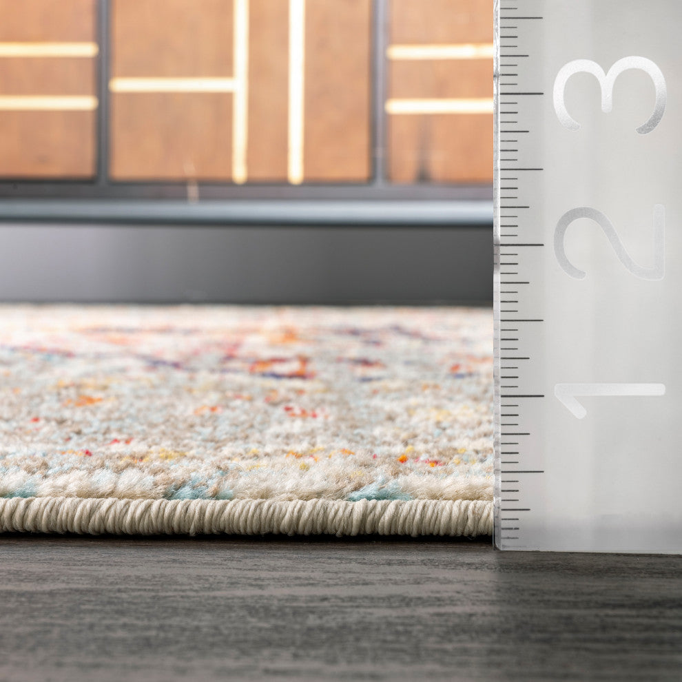 Nuloom Hazy Damask Medallion Mirage Area Rug, Grey 4'x6'