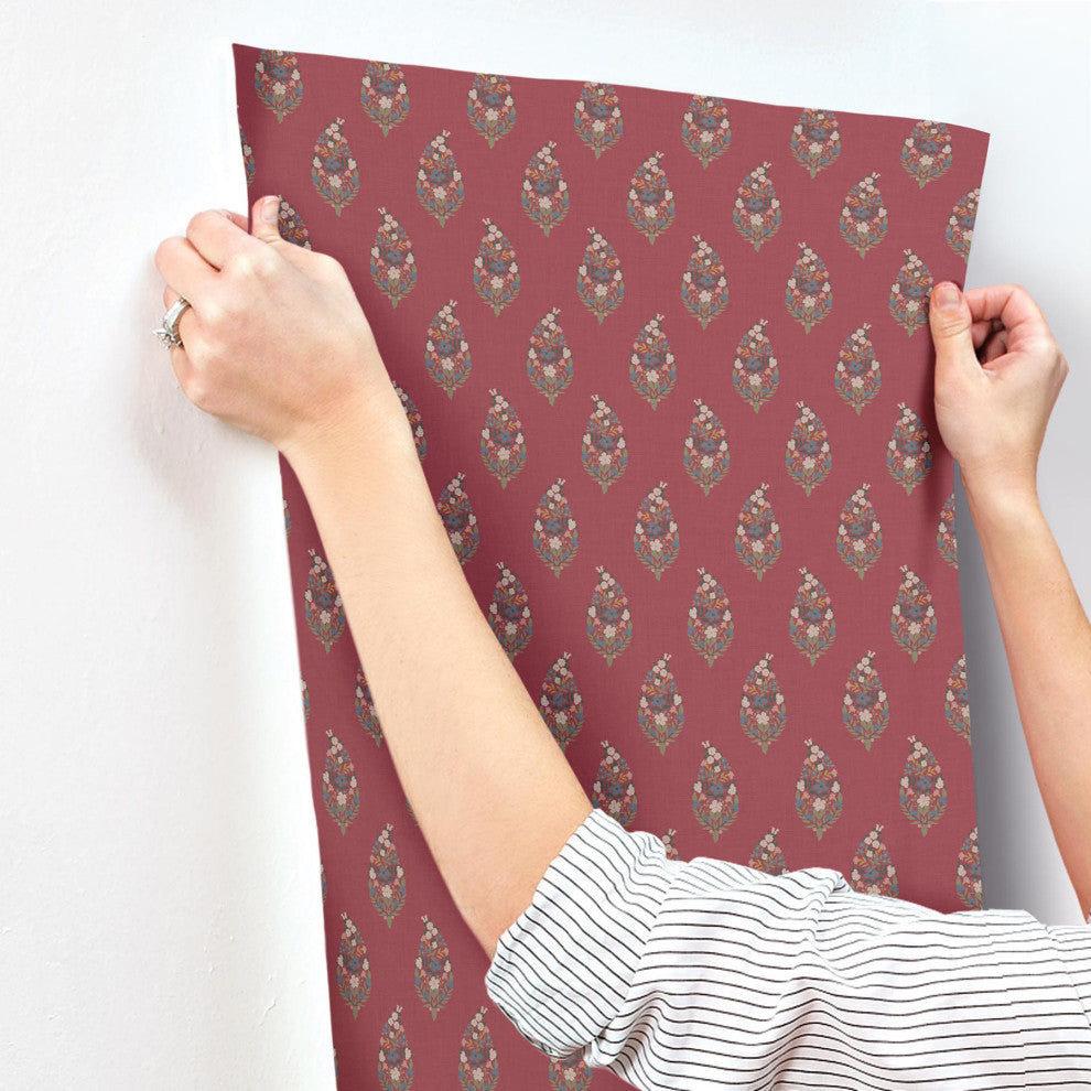 Paisley Burgundy Wallpaper