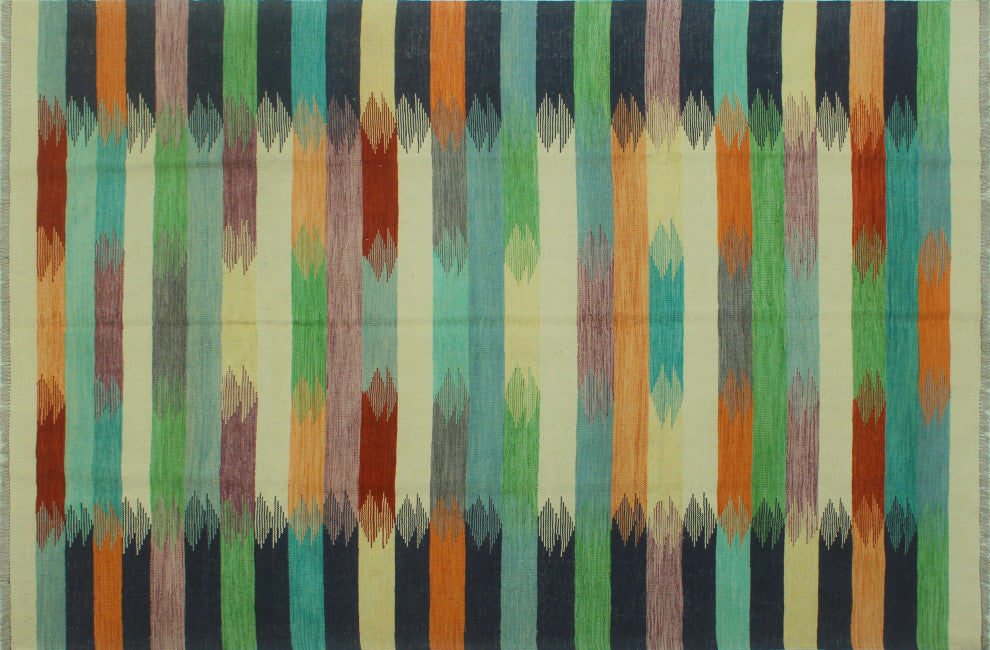 Winchester Kilim FeLight on Ivory/Blue Rug, 6'5x9'10