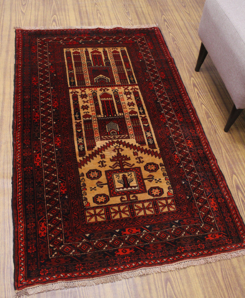 Semi Antique Nurmukh Red Rug, 3'4x5'5