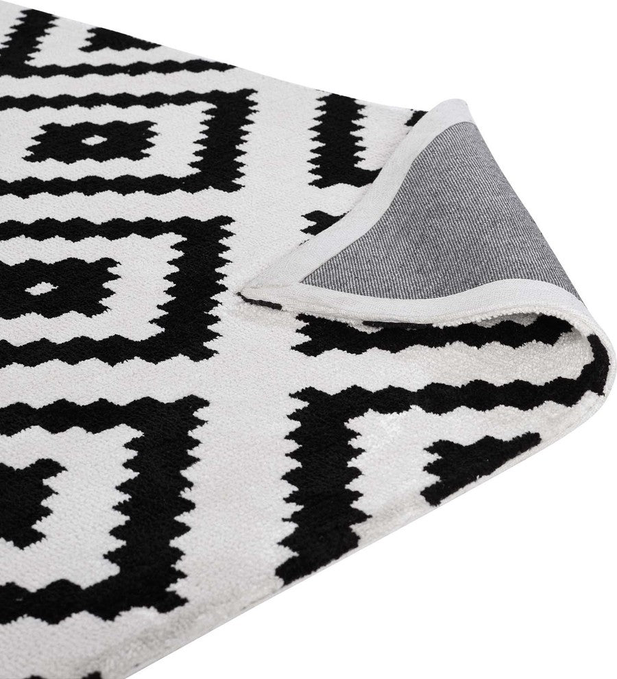 Alika Abstract Diamond Trellis 8x10 Area Rug