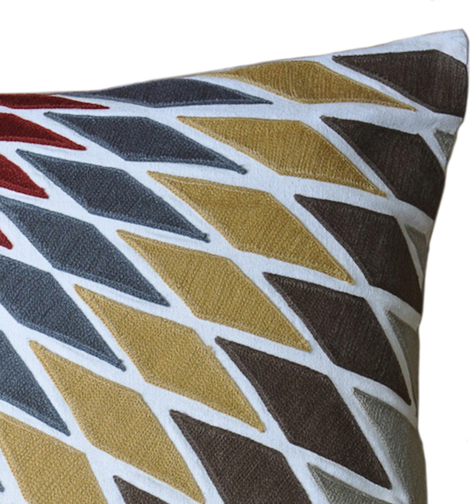 Raia Pillow
