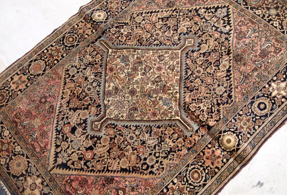 Handmade antique Persian Sarouk Farahan rug 3.4' x 5.3' (103cm x 161cm) 1880s