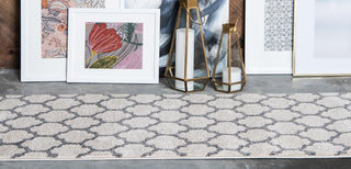 Unique Loom Beige Philadelphia Trellis 2' 7 x 8' 0 Runner Rug