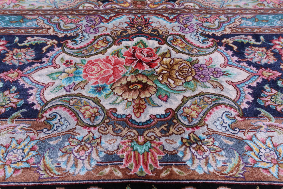 8' 0" X 10' 0'' Hand Knotted High End Persian 100% Silk Rug Q4779