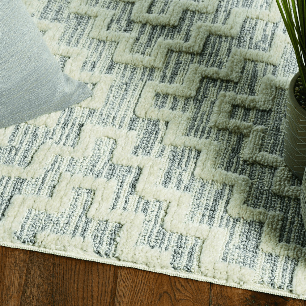105 X 156 Ivory  Grey Polyester Rug