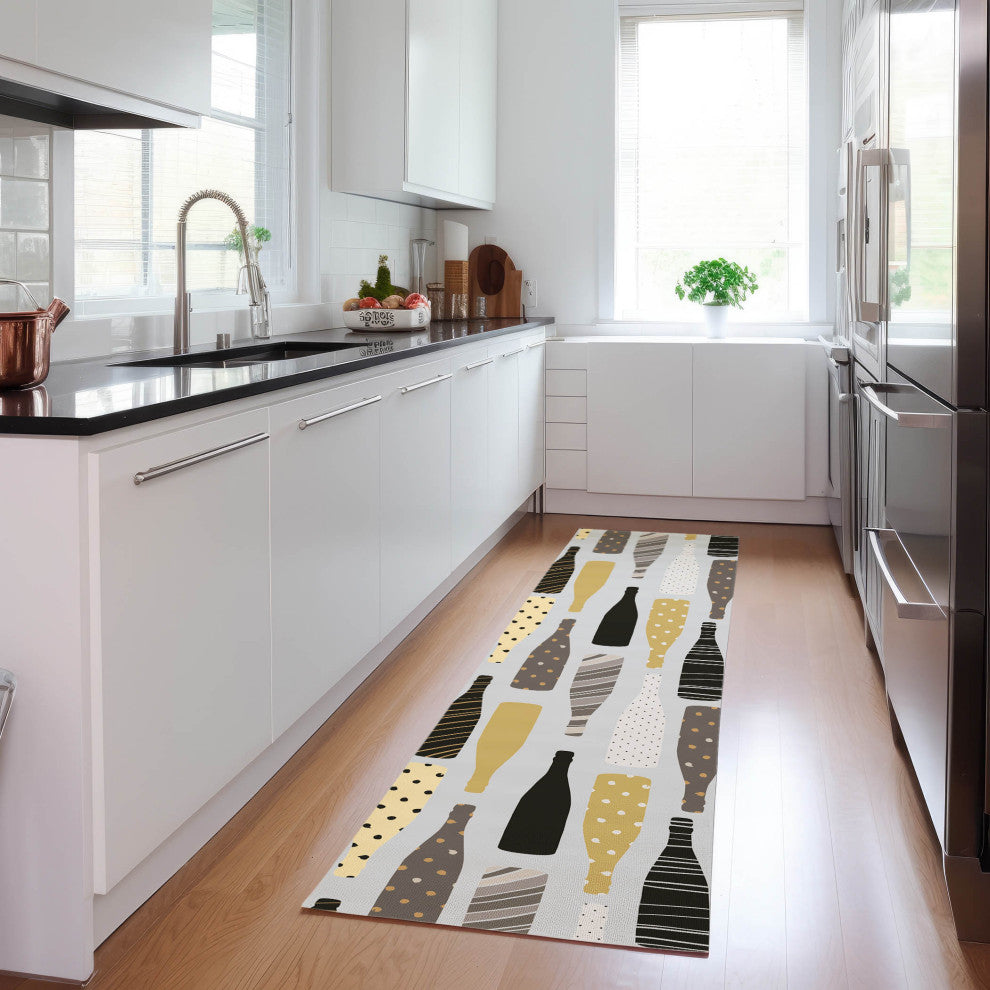 Indoor/Outdoor Kendall KE12 Silver Machine Washable 2'3" x 7'6" Runner Rug