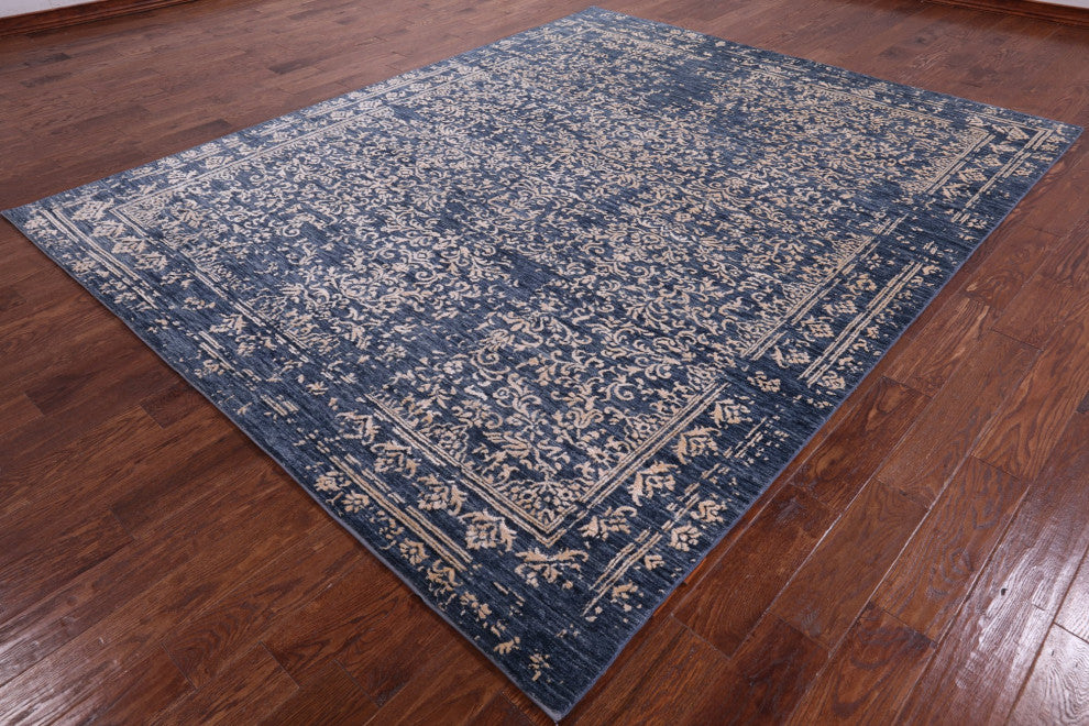 8' 1" X 10' 1" Hand Knotted Wool and Silk Persian Rug Q6252