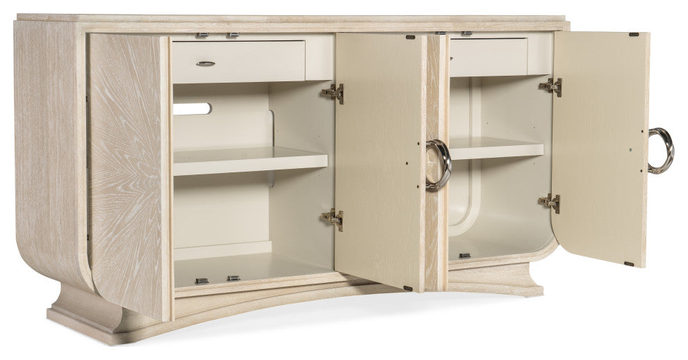 Nouveau Chic Buffet