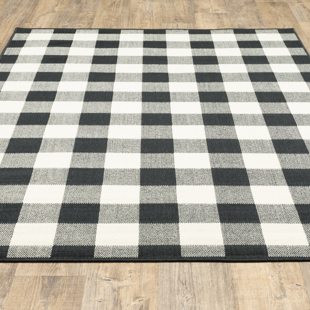 Oriental Weavers Marina Black/ Ivory Geometric Indoor/Outdoor Rug 7'10"X10'10"