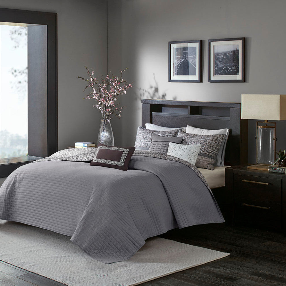 Madison Park Rhapsody 6 Piece Reversible Jacquard Quilt Set With Throw Pillows