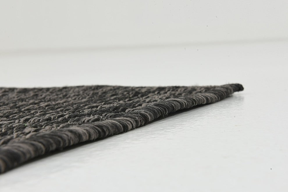 Unique Loom Black Solid Outdoor 2' 0 x 6' 0 Runner Rug