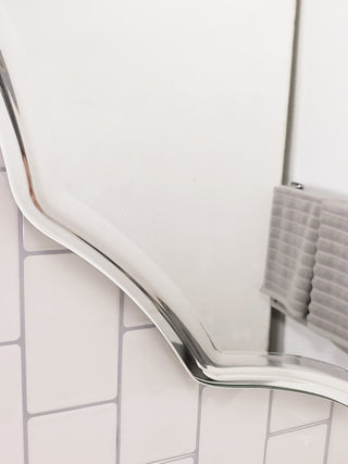 27 in. Single Round Ridge Frameless Wall Mirror with Engraved Edge