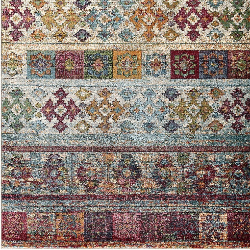 Tribute Nala Distressed Vintage Floral Lattice 5x8 Area Rug