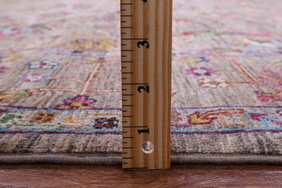 Handmade Persian Tabriz Rug 5' 8" X 7' 8" Q9867