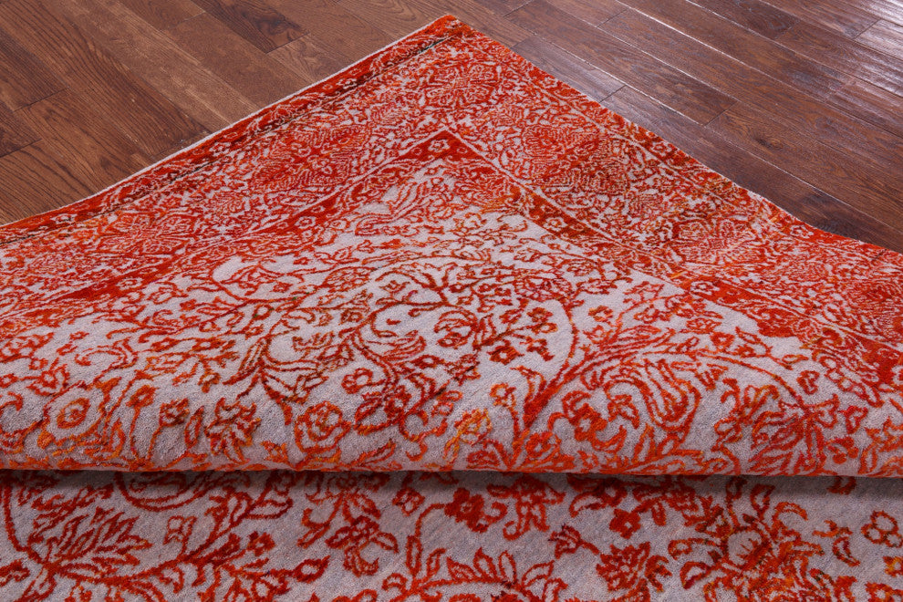 7' 11" X 9' 10" Persian Handmade Wool & Silk Rug - Q15810