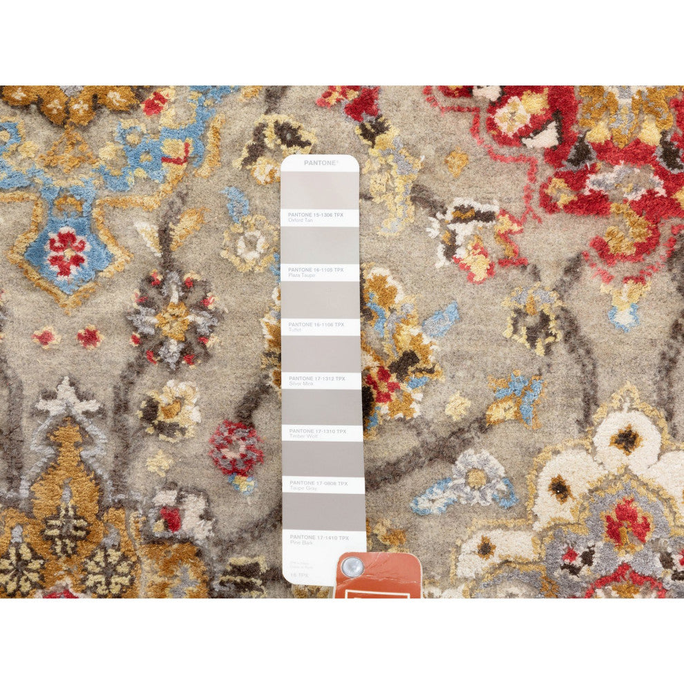 THE SUNSET ROSETTES Wool And Pure Silk Hand Knotted Oriental Rug, 6'1"x9'0"